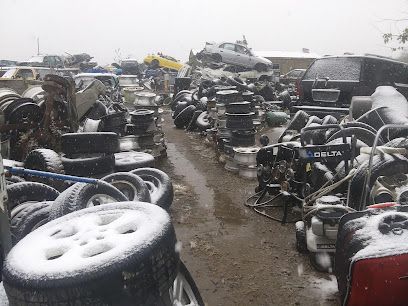 Crashsite Auto Parts & Salvage, Sedalia, Missouri